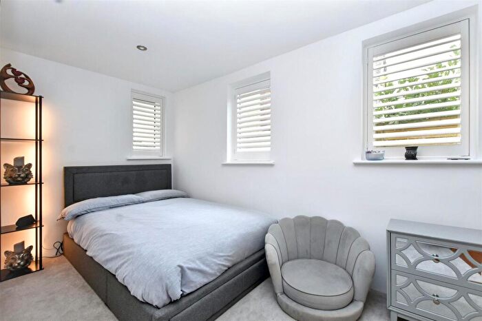 5 Bedroom Detached House For Sale In Kings Drive, Eastbourne, BN21