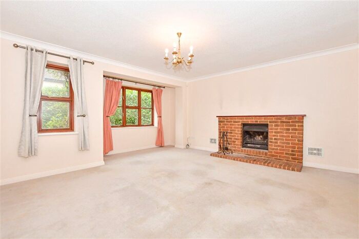 4 Bedroom Detached House For Sale In Ditton Place, Ditton, Aylesford, Kent, ME20