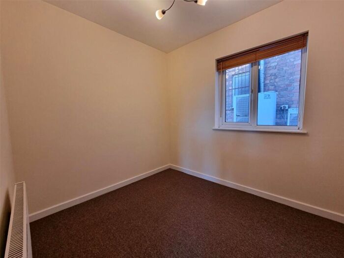 2 Bedroom Apartment To Rent In Hucknall Road, Nottingham, Nottinghamshire, NG5