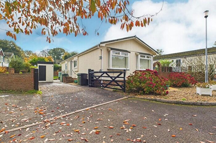 2 Bedroom Park Home For Sale In Barn Close, Boxhill Road, KT20