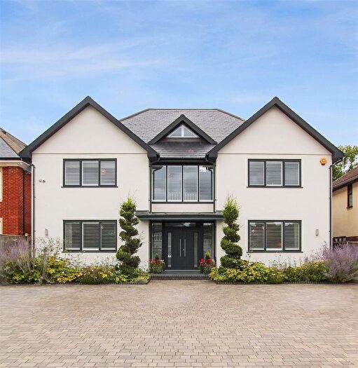 5 Bedroom Detached House For Sale In Birchwood Road, Wilmington, DA2