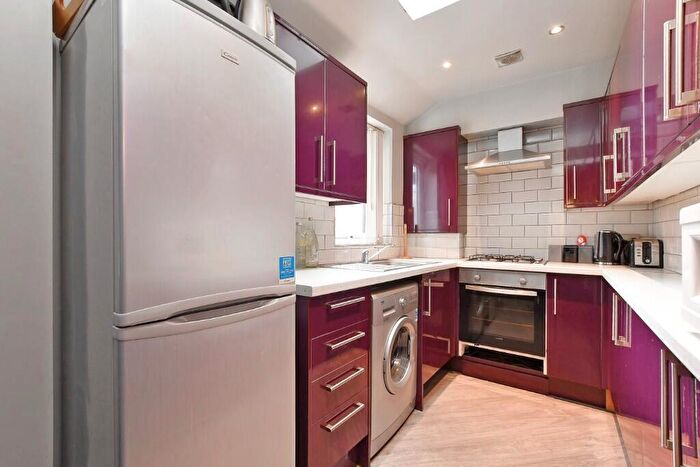 4 Bedroom House To Rent In South View Road, Sheffield, S7