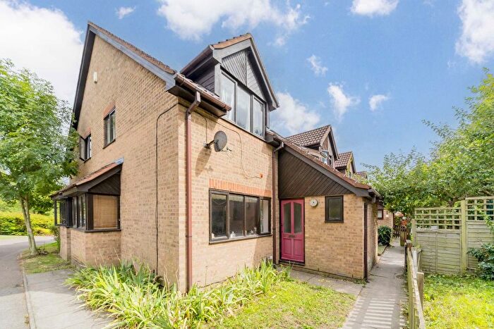 1 Bedroom Flat To Rent In Varsity Drive, Twickenham, TW1