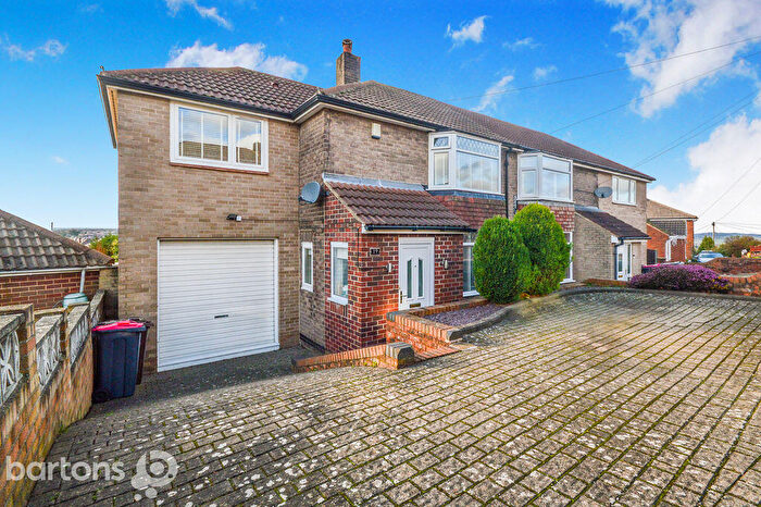 3 Bedroom Semi-Detached House For Sale In Great Bank Road, Herringthorpe, S65