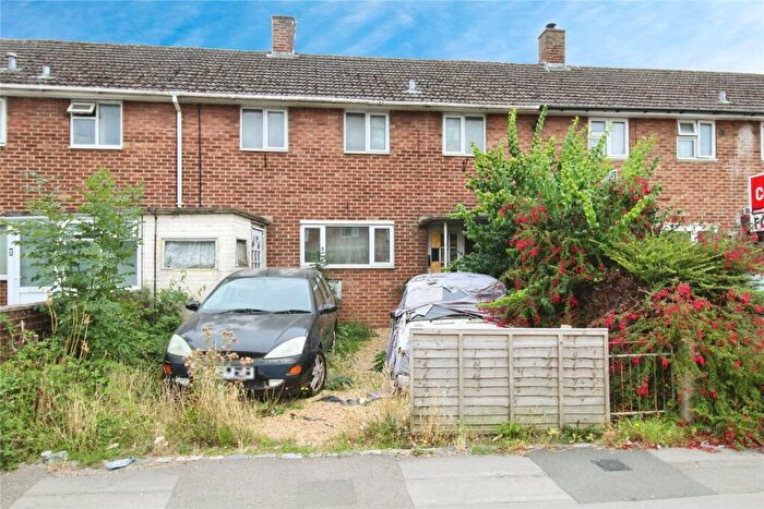 3 Bedroom Terraced House For Sale In Cuckmere Lane, Southampton, Hampshire, SO16