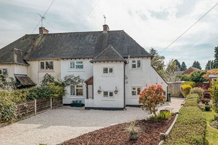 3 Bedroom Semi-Detached House For Sale In Newbourne Hill, Rowney Green, Alvechurch, B48