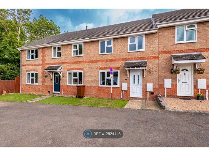 3 Bedroom Terraced House To Rent In Stoney Bank, Gillingham, ME7