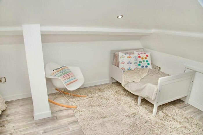 2 Bedroom Apartment For Sale In Charlton Church Lane, Charlton, London, ., SE7