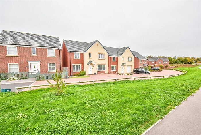 5 Bedroom Detached House For Sale In Reeves Drive, Berkeley, GL13