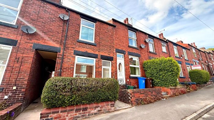 2 Bedroom House To Rent In Aisthorpe Road, Woodseats, Sheffield, S8