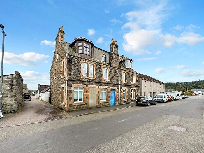 2 Bedroom Flat For Sale In Top Floor Flat / McLullich Buildings, Lorne Street, Lochgilphead, PA31