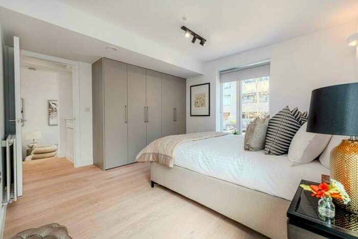 2 Bedroom House To Rent In Cecil Grove, London, NW8