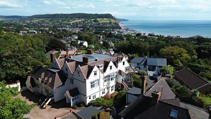 2 Bedroom Flat For Sale In Moorcourt Close, Sidmouth, EX10