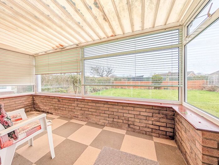 2 Bedroom Bungalow For Sale In Hurdman Way, Ingoldmells, PE25