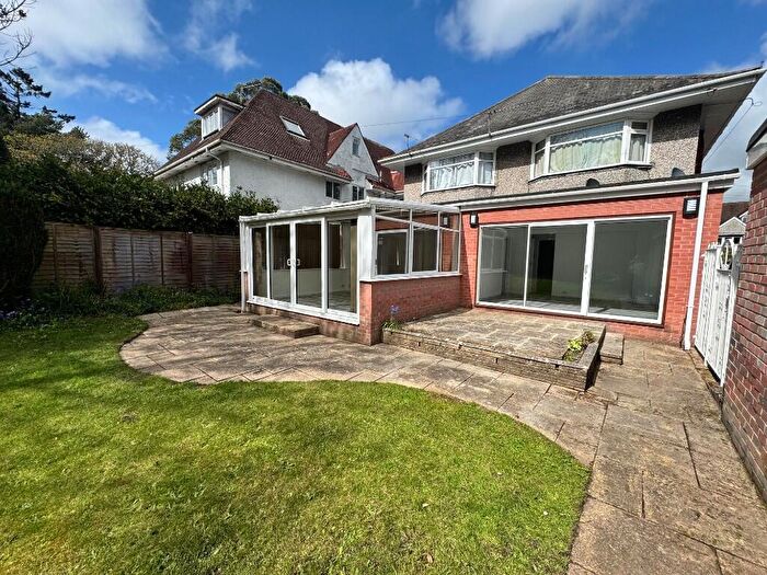 2 Bedroom Flat To Rent In Stirling Road, Bournemouth, Dorset, BH3