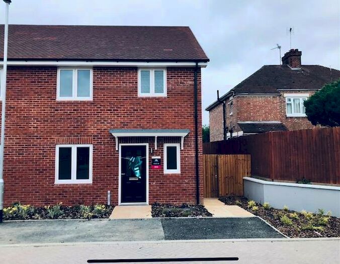 3 Bedroom House To Rent In Waterfield Close, Peterborough, PE3