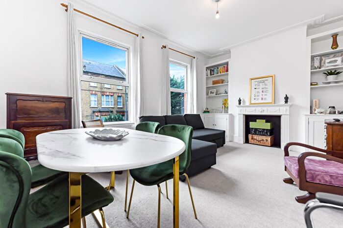 1 Bedroom Flat To Rent In Upper Richmond Road, London, SW15