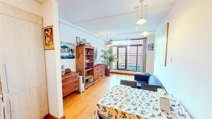 Apartment To Rent In Oxford Place, Oxford Road, Manchester, M1