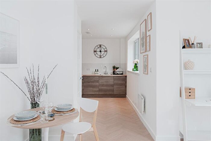 1 Bedroom Apartment To Rent In Bell Street, Reigate - Pet Friendly, RH2