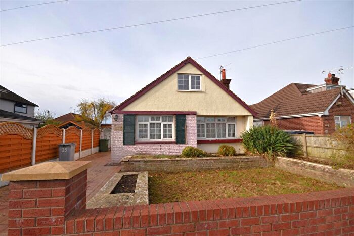3 Bedroom Detached Bungalow For Sale In Ridgemere Road, Pensby, Wirral, CH61