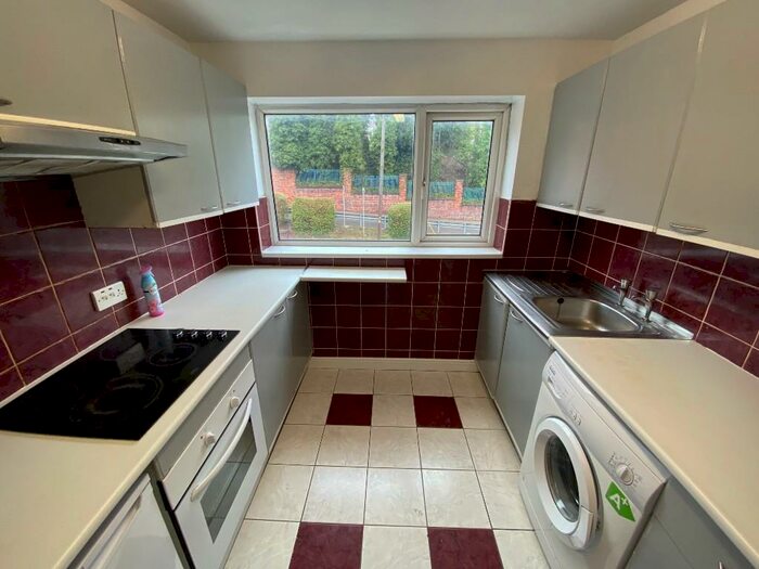 2 Bedroom Apartment To Rent In Herries Road, Sheffield, S5