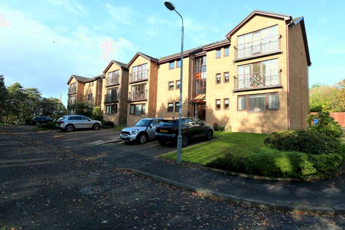 2 Bedroom Flat To Rent In Elderbank, Bearsden, G61