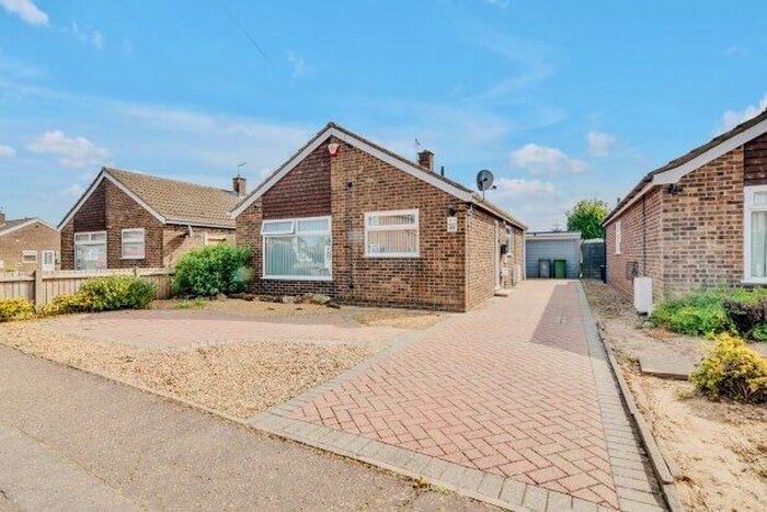 3 Bedroom Bungalow To Rent In Norman Drive, Norwich, NR6