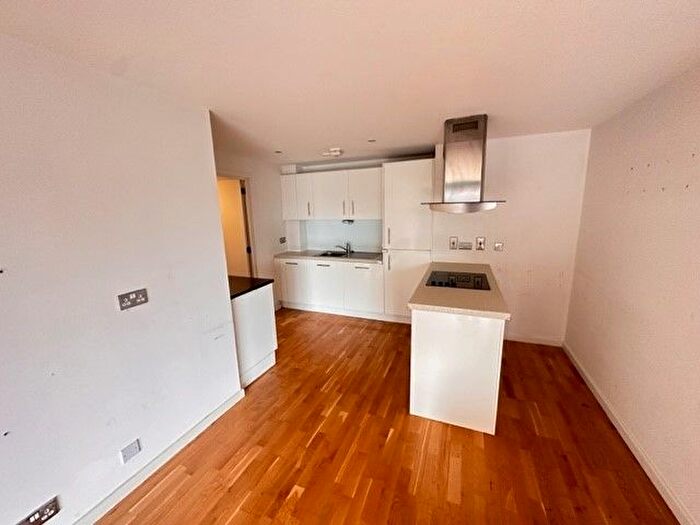 2 Bedroom Flat For Sale In Church Street East, Horsell, Woking, GU21
