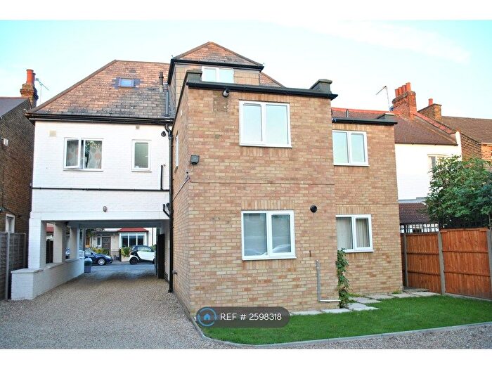 1 Bedroom Flat To Rent In Chestnut Road, Raynes Park, SW20