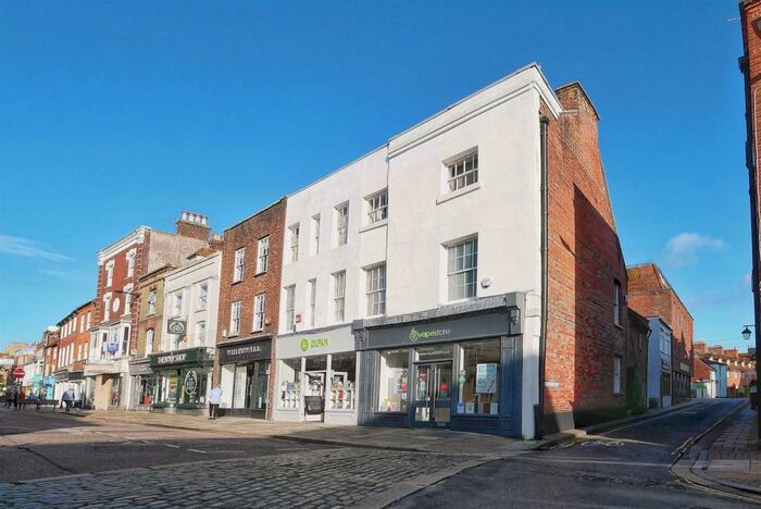 1 Bedroom Flat To Rent In Little London, Chichester, PO19