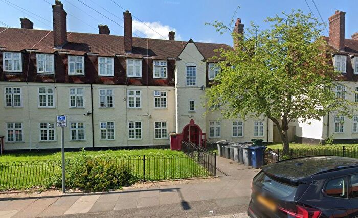 2 Bedroom Flat To Rent In Orange Hill Road, Burnt Oak, HA8