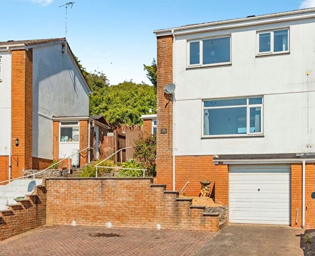 3 Bedroom Semi-detached House For Sale In Sutton Close, Torquay, TQ2