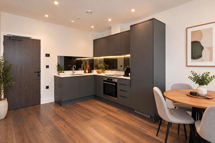 1 Bedroom Apartment To Rent In Dock East Apartments, Selsdon Way, Crossharbour, E14