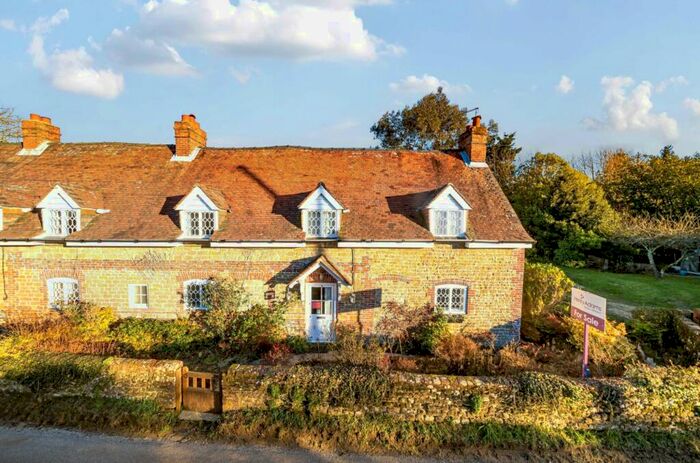 3 Bedroom Semi-Detached House For Sale In Rogate, Petersfield, GU31