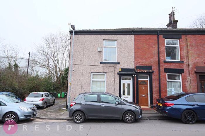 2 Bedroom End Of Terrace House For Sale In New Barn Lane, Deeplish, Rochdale, OL11