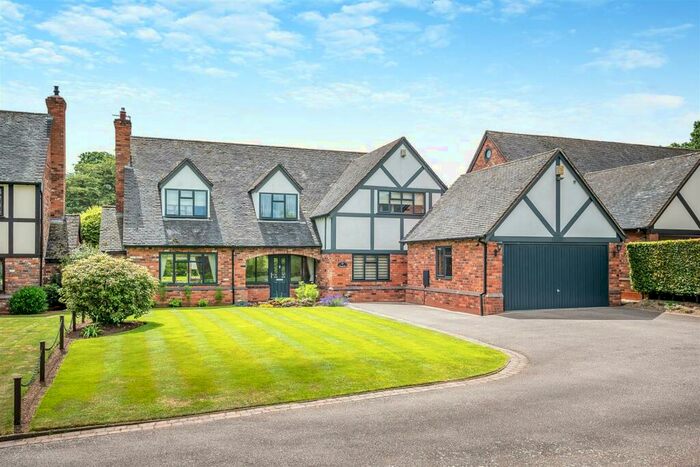 4 Bedroom Detached House For Sale In Aldridge Road, Little Aston, B74