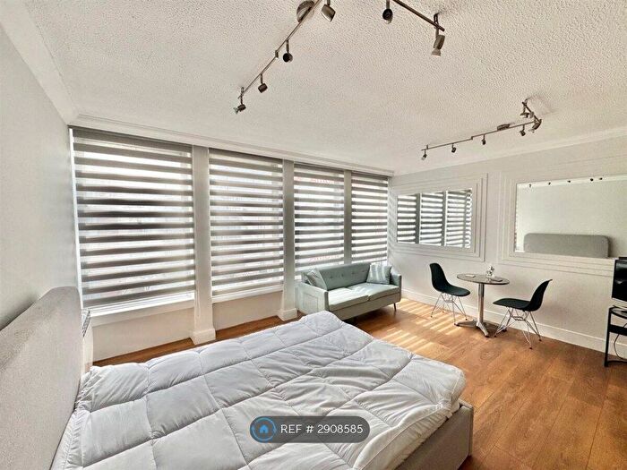 Studio To Rent In Emanuel House, London, SW1P