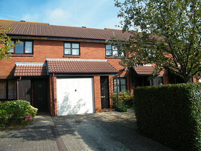 3 Bedroom Terraced House To Rent In Waldren Close, Baiter Park, BH15