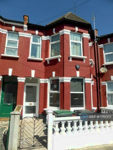 2 Bedroom Flat To Rent In Sirdar Road, London, N22