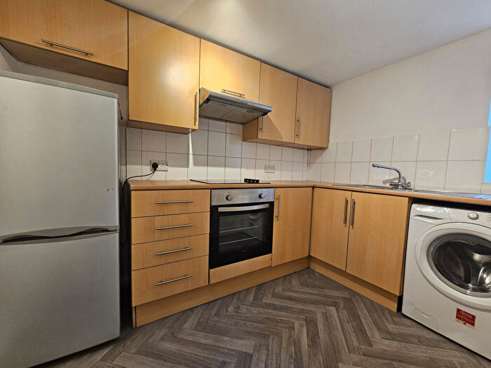 1 Bedroom Flat To Rent In Royal Park Terrace, Leeds, LS6