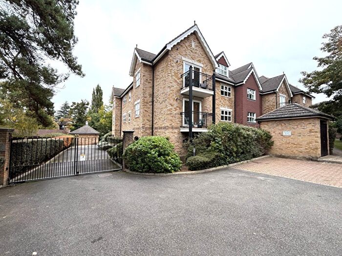 2 Bedroom Flat To Rent In Ashbourne Court, A Albemarle Road, Beckenham, Kent, BR3