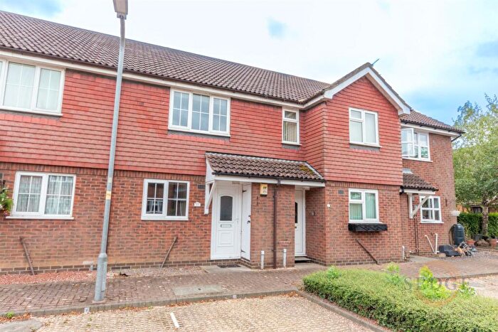 2 Bedroom Terraced House For Sale In Quadring, PE11