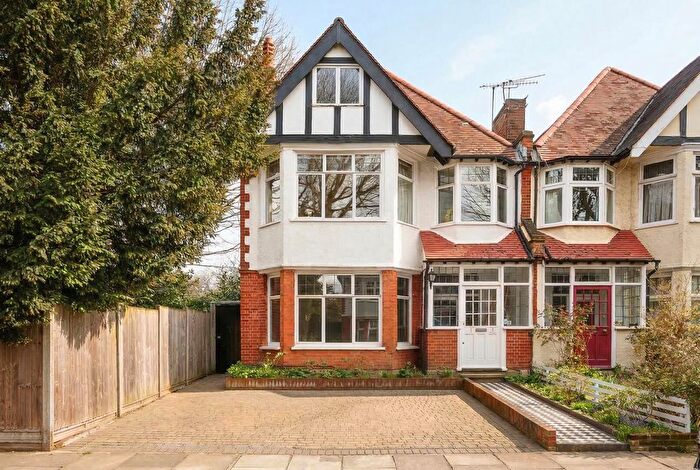 6 Bedroom Property To Rent In Fitzwilliam Avenue, Richmond, TW9