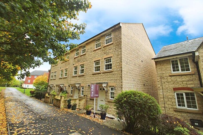 4 Bedroom End Of Terrace House For Sale In Brean Road, Swindon, SN25