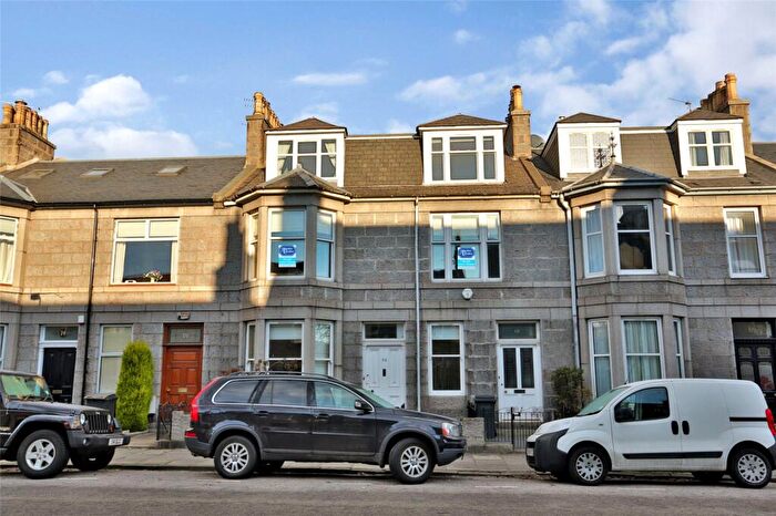4 Bedroom Flat To Rent In Stanley Street, Aberdeen, AB10
