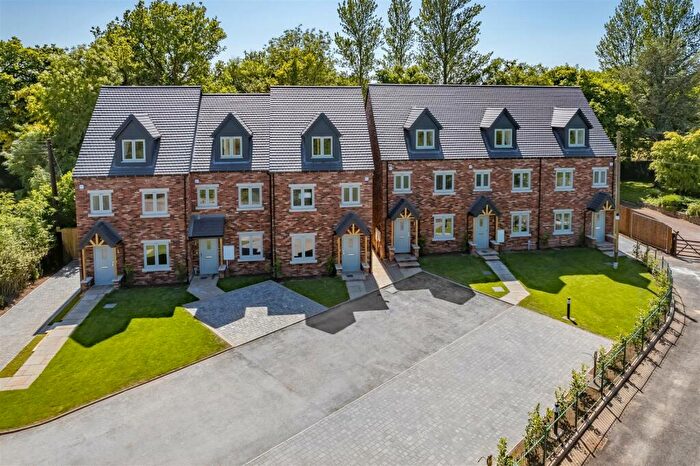 3 Bedroom Terraced House To Rent In Alcester Road, Hollywood, Birmingham, B47