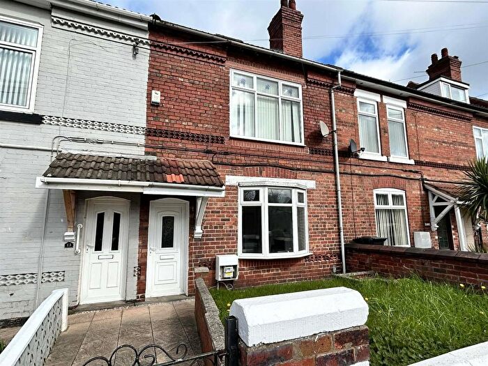 Terraced House For Sale In Tickhill Square, Denaby Main, Doncaster, DN12
