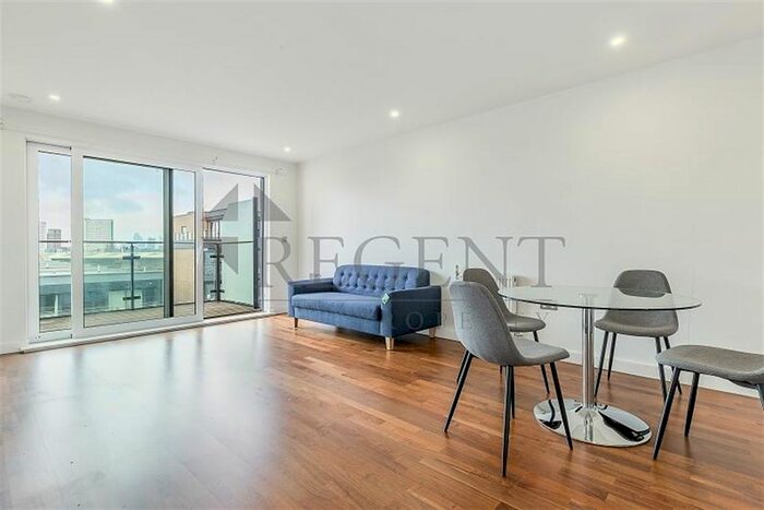 2 Bedroom Flat To Rent In Cornmill House, Wharf Street, SE8