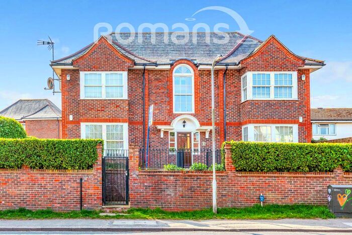 1 Bedroom Flat To Rent In Layters Green Lane, Chalfont St. Peter, SL9