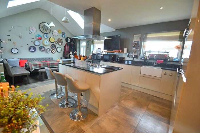 3 Bedroom End Of Terrace House For Sale In Bramble Drive, Hailsham, BN27